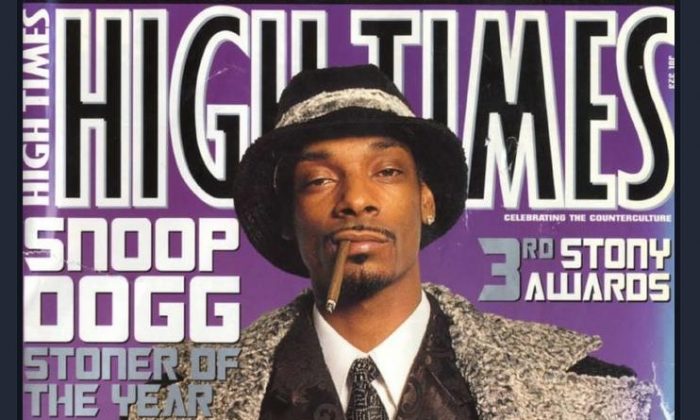61559 High Times Stoner Of The Year Snoop Dogg Cover 2009 September 17 Issue